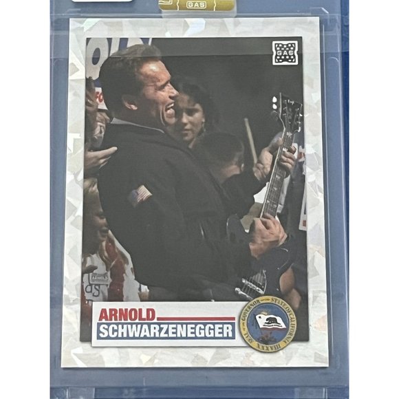 ARNOLD SCHWARZENEGGER GAS TRADING 2 CARD FOIL SET /100 - National Exclusive - Picture 3 of 7